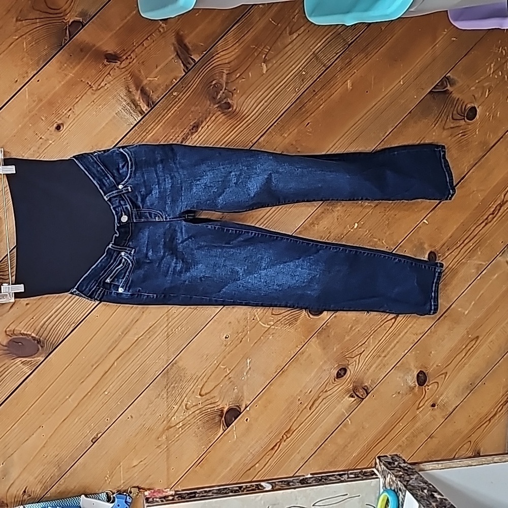 NWOT Gap maternity jeans Size 29/8R